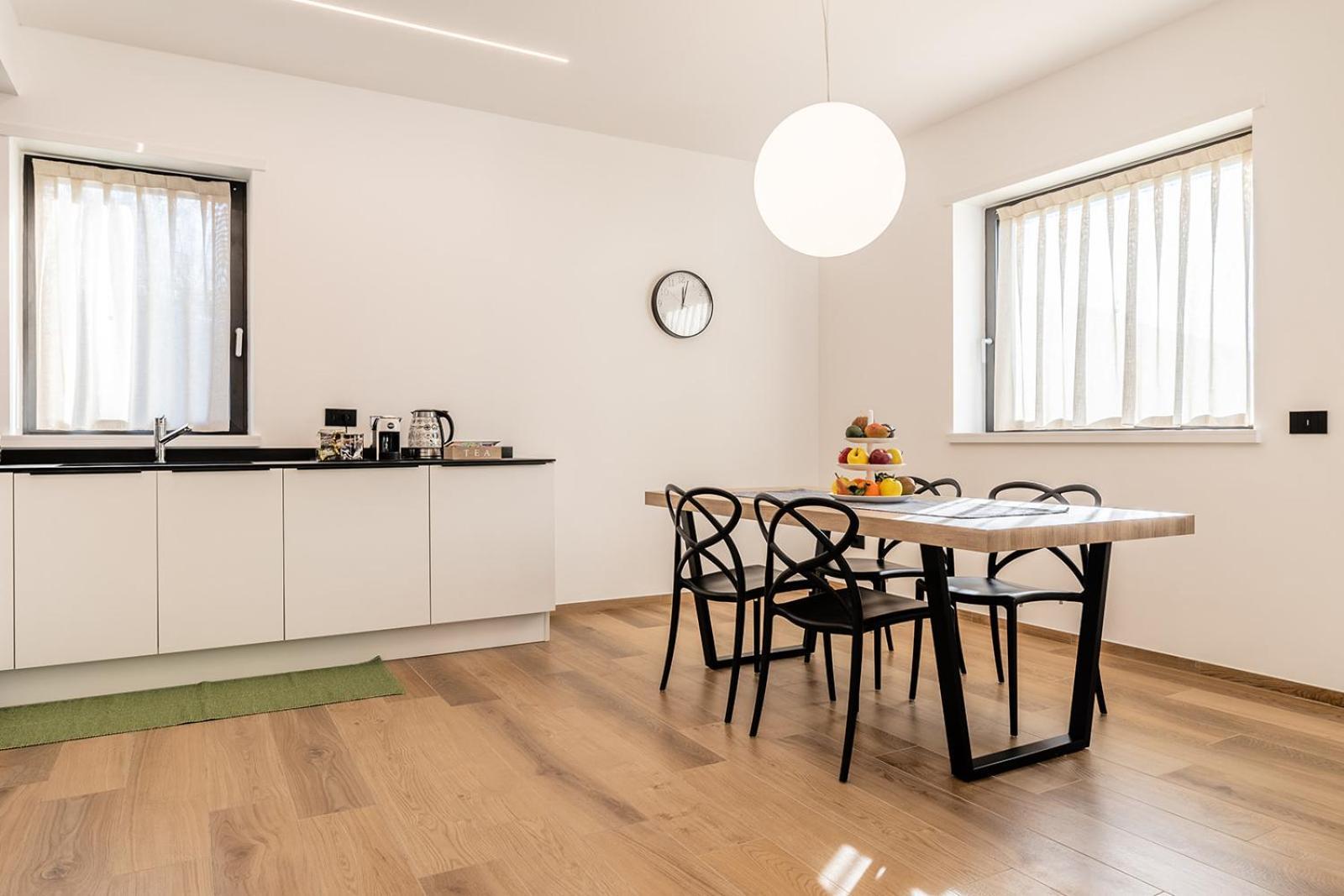 Elvy Garda Living Garden Apartment Riva del Garda Exterior photo