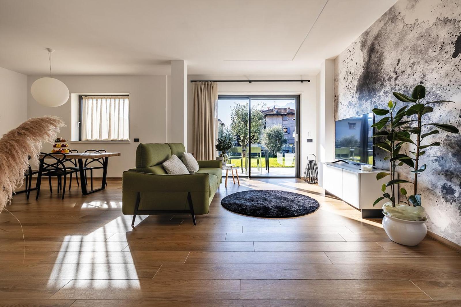 Elvy Garda Living Garden Apartment Riva del Garda Exterior photo